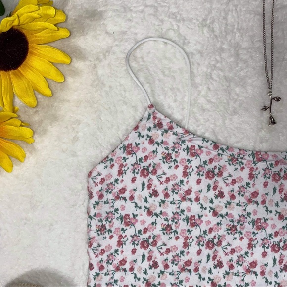 Floral Top - Picture 3 of 3